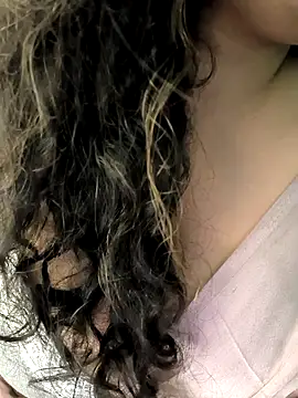 Snapshot of hot_menka chatting on March 2025 07:17:01 PM hot menka online show from March 2025 07:17:01 PM