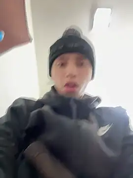 Snapshot of qbaby96 chatting on January 2025 01:14:01 PM qbaby96 online show from January 2025 01:14:01 PM