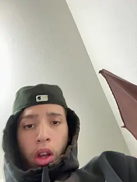 Snapshot of qbaby96 chatting on February 2025 11:48:01 PM qbaby96 online show from February 2025 11:48:01 PM