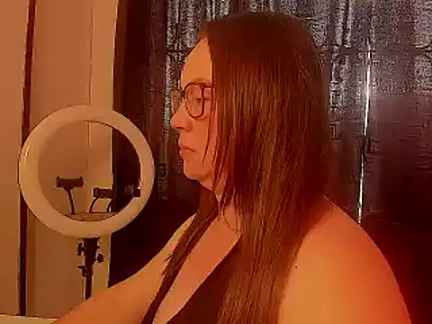 Snapshot of Julieta_love_1 chatting on January 2025 03:44:01 PM Julieta love 1 online show from January 2025 03:44:01 PM
