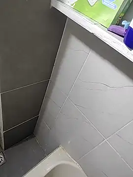 DTuannHallT online show from December 2025 02:29:02 AM