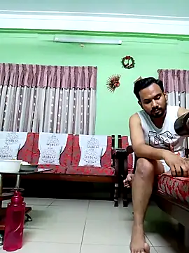 GildanK18 online show from February 2025 02:06:02 PM