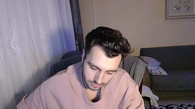 handsomeee04 online show from November 2025 10:52:02 PM