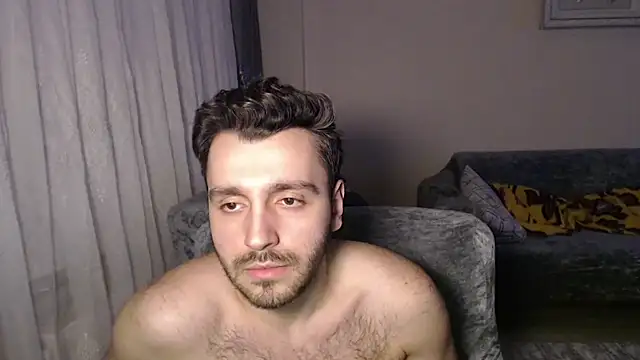 handsomeee04 online show from March 2026 09:39:02 PM