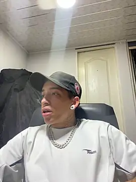 Snapshot of iamcloe_11 chatting on March 2025 06:00:02 AM iamcloe 11 online show from March 2025 06:00:02 AM