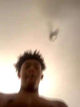 Boy cock18 online show from November 2025 04:33:01 PM