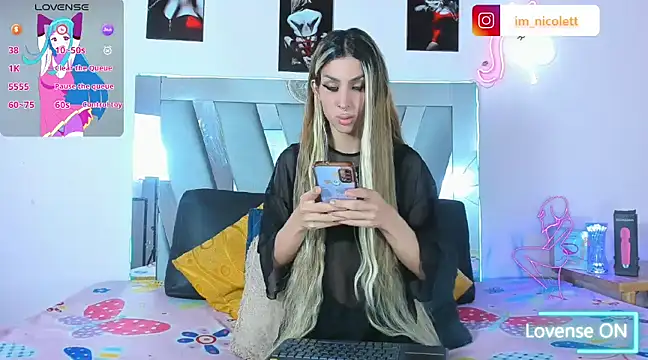 Snapshot of supradoll chatting on February 2025 06:48:02 PM supradoll online show from February 2025 06:48:02 PM