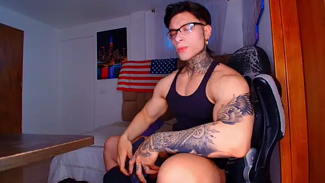 DennisWalkerr online show from June 2026 11:03:01 PM