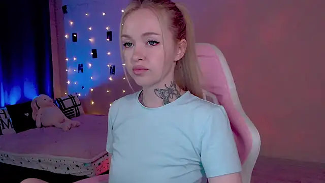 Snapshot of Naughty_Mable chatting on July 2026 12:35:01 AM Naughty Mable online show from July 2026 12:35:01 AM