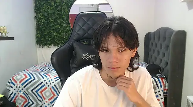 andy dan18 online show from January 2025 01:40:01 PM