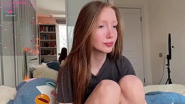 Awwwrora online show from April 2026 11:26:02 AM