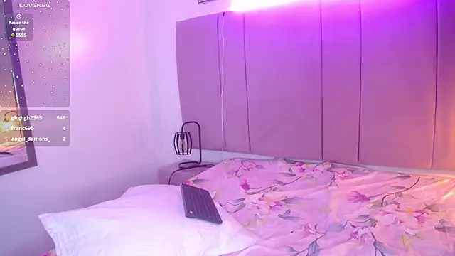 PamelaEvans   online show from January 2025 11:16:01 PM