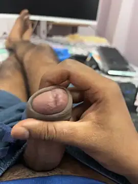 Cocaineandweed45 online show from November 2025 05:36:02 PM