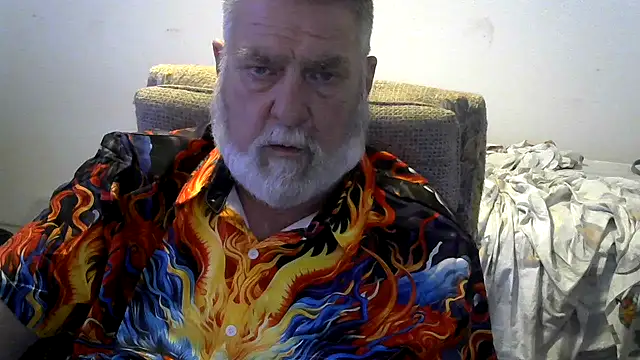 Snapshot of viejo_oso chatting on October 2025 04:04:02 AM viejo oso online show from October 2025 04:04:02 AM