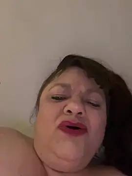 Snapshot of Luciouslouise72@xh chatting on March 2026 05:44:01 AM Luciouslouise72xh online show from March 2026 05:44:01 AM