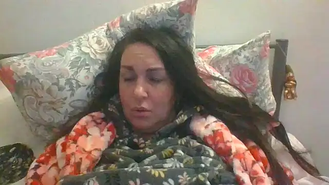 BELLAMORGANE1 online show from December 2024 09:08:01 PM