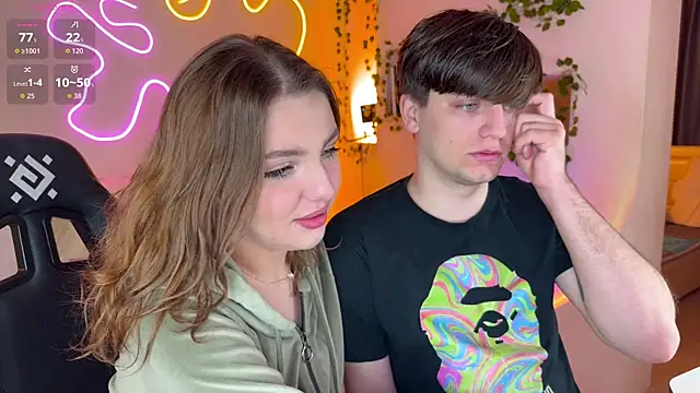 RobertAndLinela online show from September 2025 03:55:02 AM