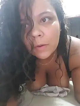 Snapshot of MelissaMendes_BBW chatting on February 2025 11:39:01 PM MelissaMendes BBW online show from February 2025 11:39:01 PM