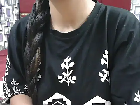 Somiya87 online show from October 2025 11:28:02 PM