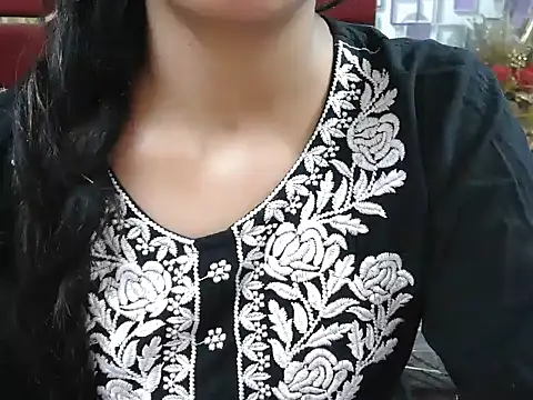 Somiya87 online show from October 2025 06:31:02 PM