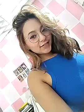 Paulina mosh online show from February 2025 05:50:02 PM