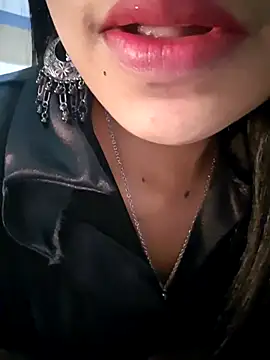 sexyhoney27 online show from February 2025 01:47:02 AM