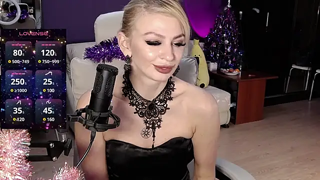 Snapshot of _britney_white_ chatting on January 2025 06:49:01 PM britney white online show from January 2025 06:49:01 PM