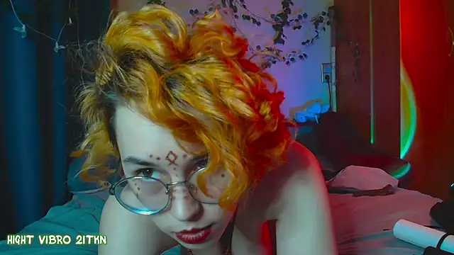 Snapshot of TrickyKitsune chatting on March 2025 06:54:02 PM TrickyKitsune online show from March 2025 06:54:02 PM