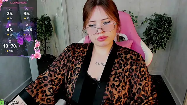 EricaElliott online show from April 2026 09:47:01 AM