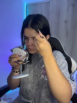 pretty angela1 online show from April 2026 05:03:01 AM