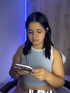 Snapshot of pretty_angela1 chatting on April 2026 04:24:02 AM pretty angela1 online show from April 2026 04:24:02 AM