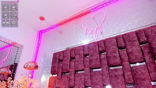 LunaPleasure online show from April 2026 07:45:01 AM