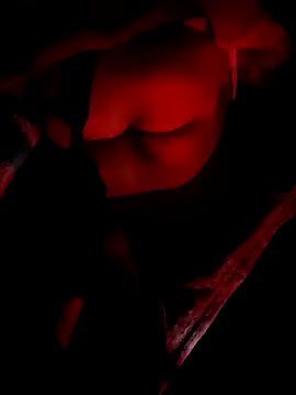 ItsMeBeeee online show from March 2026 07:32:01 PM