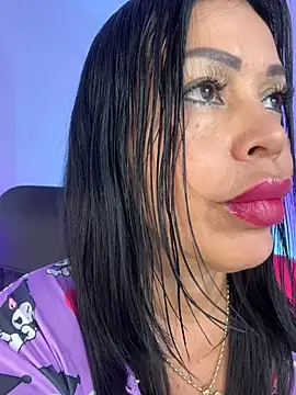 Snapshot of KarolRubi1 chatting on February 2026 11:01:02 PM KarolRubi1 online show from February 2026 11:01:02 PM