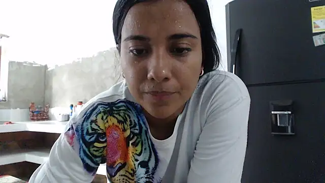 Snapshot of Coral0403 chatting on March 2025 09:57:01 PM Coral0403 online show from March 2025 09:57:01 PM