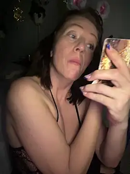 AlessasRoom online show from April 2026 07:05:01 AM