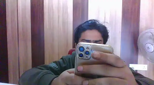 Snapshot of indihotguy chatting on February 2025 07:56:02 AM indihotguy online show from February 2025 07:56:02 AM