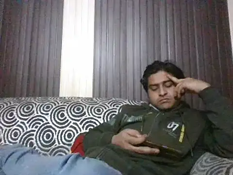 Snapshot of indihotguy chatting on February 2025 05:08:01 PM indihotguy online show from February 2025 05:08:01 PM