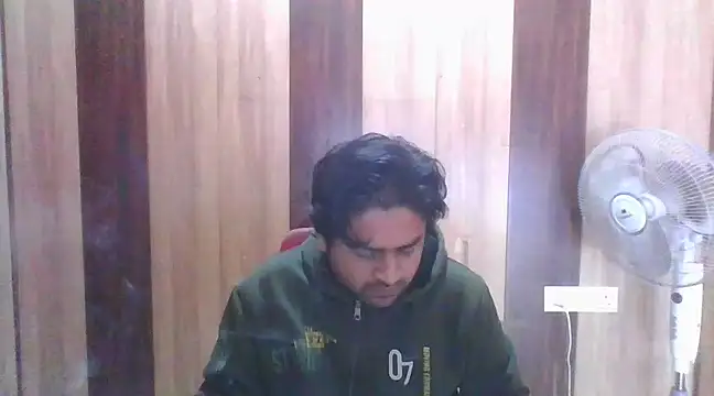 Snapshot of indihotguy chatting on February 2025 07:49:01 AM indihotguy online show from February 2025 07:49:01 AM