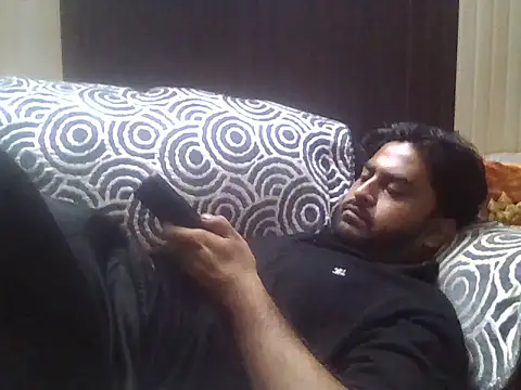 Snapshot of indihotguy chatting on October 2025 02:48:01 PM indihotguy online show from October 2025 02:48:01 PM