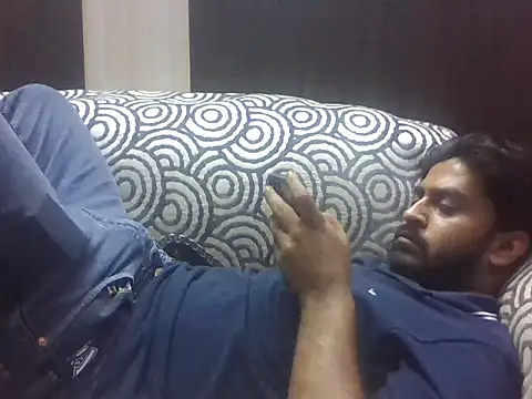 Snapshot of indihotguy chatting on October 2025 02:39:02 PM indihotguy online show from October 2025 02:39:02 PM