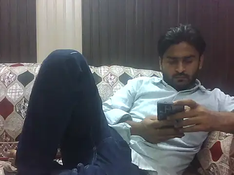 Snapshot of indihotguy chatting on October 2025 01:13:01 PM indihotguy online show from October 2025 01:13:01 PM