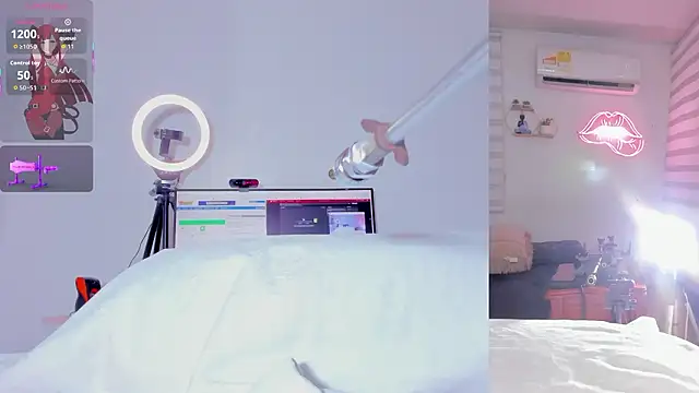 Maria Jones  online show from January 2026 01:31:01 AM