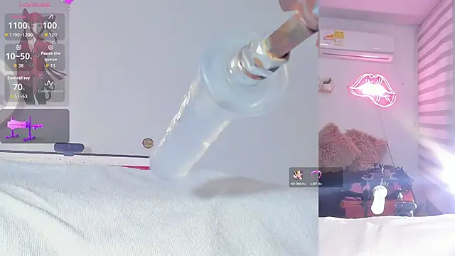 Maria Jones  online show from April 2026 02:25:02 AM