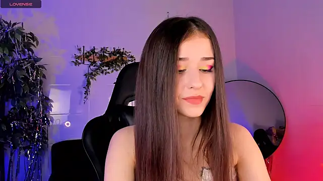 Moon Sophi online show from December 2024 03:02:01 PM