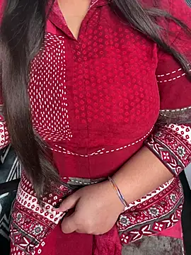Snapshot of tanvihot2 chatting on July 2026 05:22:01 PM tanvihot2 online show from July 2026 05:22:01 PM