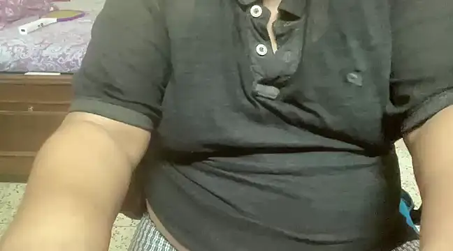 FatIndianBoy online show from December 2024 02:16:02 PM