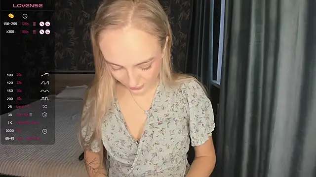 A delina online show from October 2025 02:25:02 PM