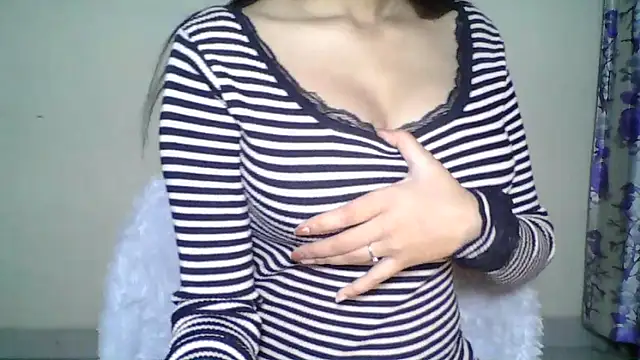 Naughty Nayra online show from November 2025 04:01:02 PM