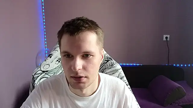 Leonnextdoor online show from March 2025 06:52:02 AM